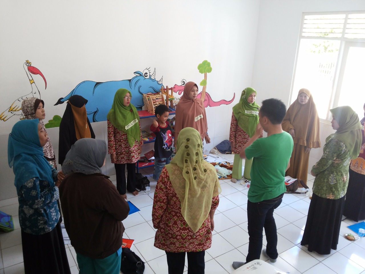 Galeri aktivitas Guru-guru keren untuk Cilincing ke-4