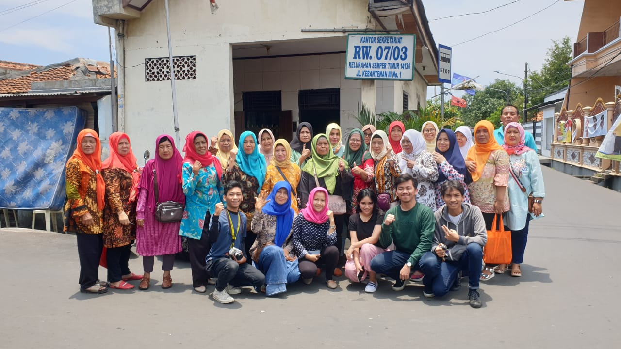 Relawan Kampung Jakarta Pusat