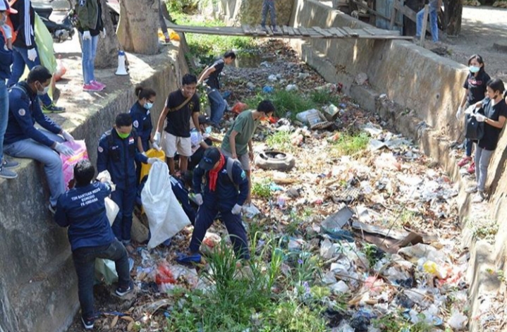 Galeri aktivitas World Clean Up Day Kupang, NTT ke-2