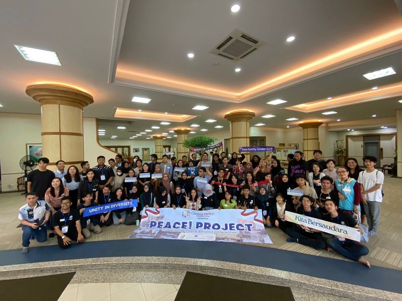 Galeri aktivitas Peace Project Pura Candra Prabha Jelambar  ke-2