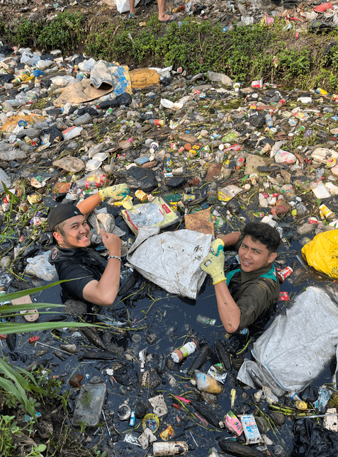 Galeri aktivitas River Cleanup Plastic Fischer ke-2