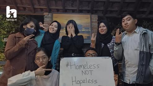 Galeri aktivitas Save #homelessyouth: Validation & Input Data ke-2