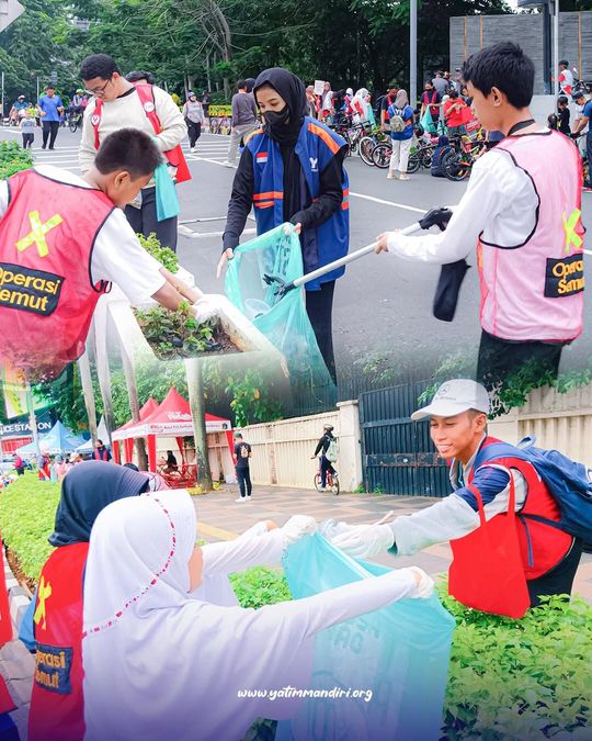 Galeri aktivitas Sambut Bulan Suci : Aksi Bersih Velodrome ke-3