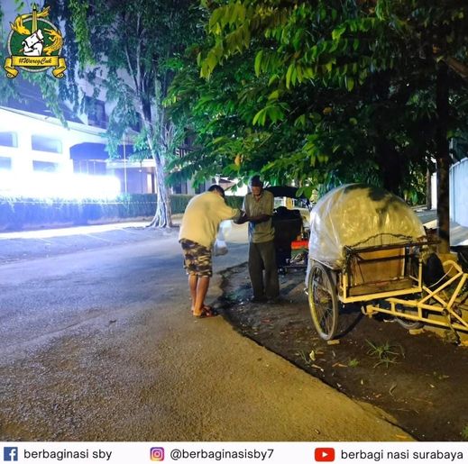 Galeri aktivitas Aksi Berbagi Nasi! ke-4