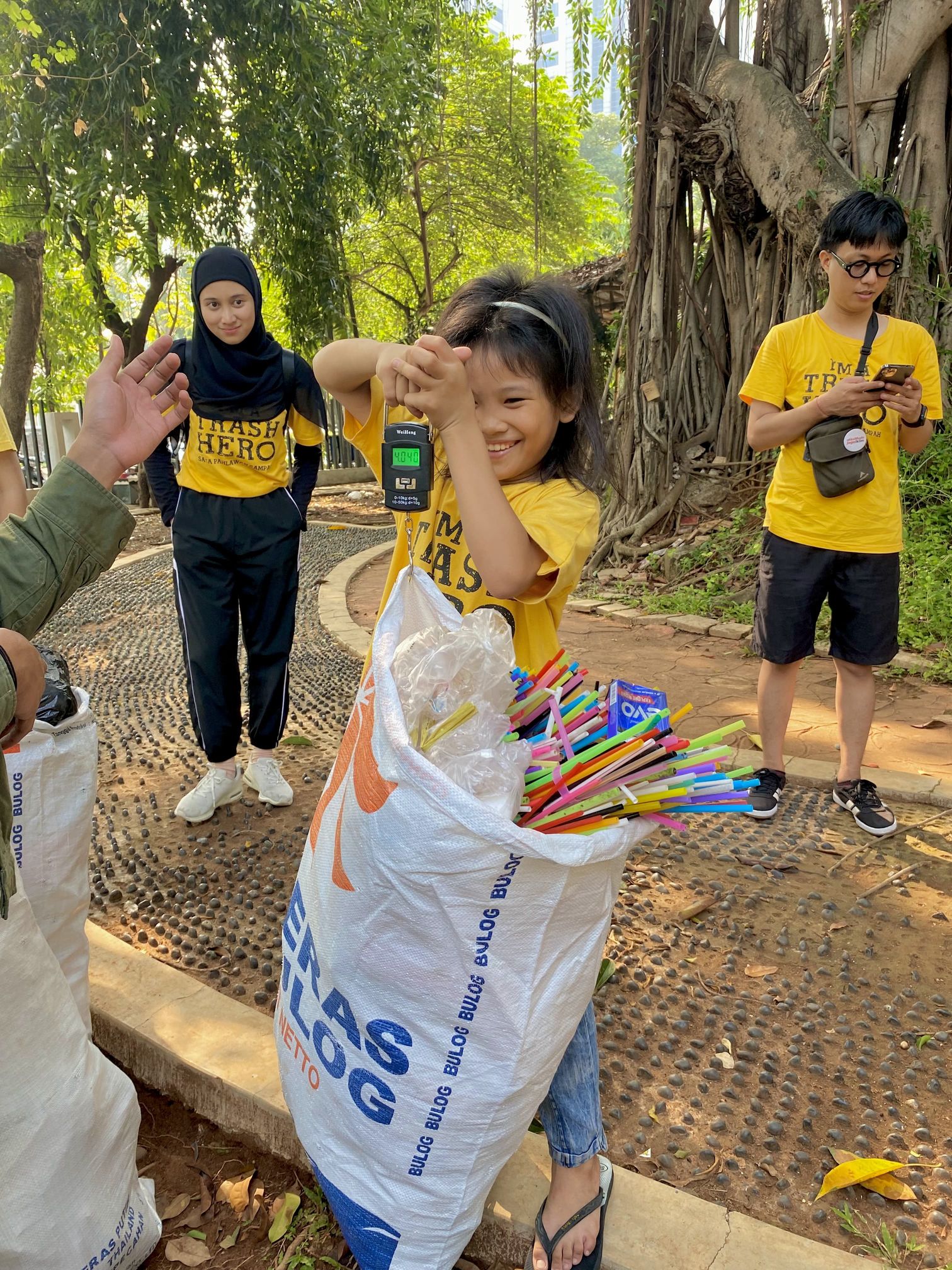 Galeri aktivitas Clean up Trash Hero Jakarta ke-202 ke-2