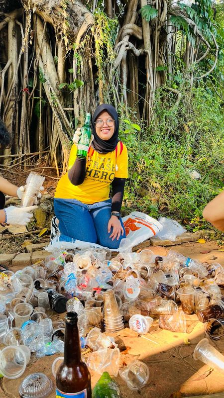 Galeri aktivitas Clean up Trash Hero Jakarta ke-202 ke-7