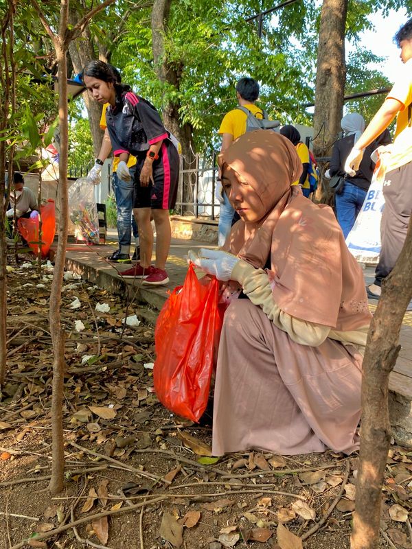 Galeri aktivitas Clean up Trash Hero Jakarta ke-202 ke-10