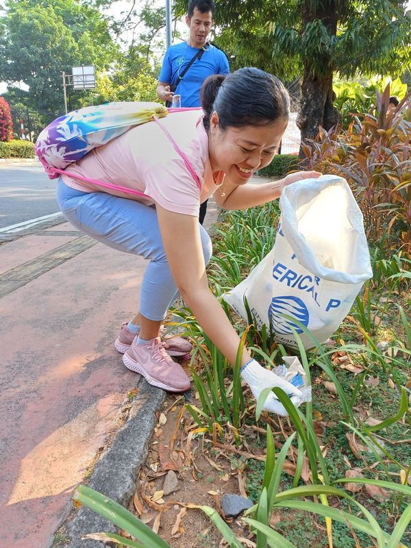 Galeri aktivitas Clean up Trash Hero Jakarta ke-202 ke-14