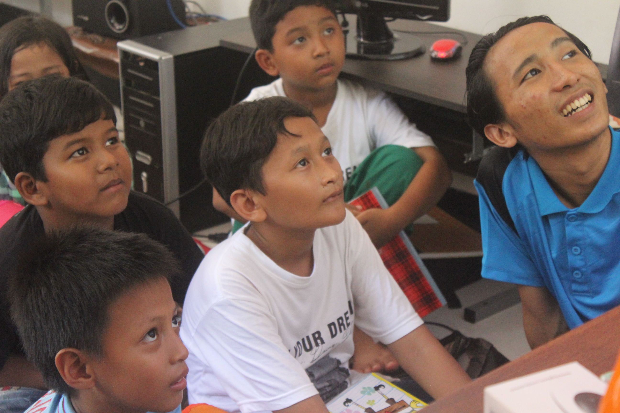 Galeri aktivitas Core Team Loobit – Yayasan Pendidikan Teknologi ke-2